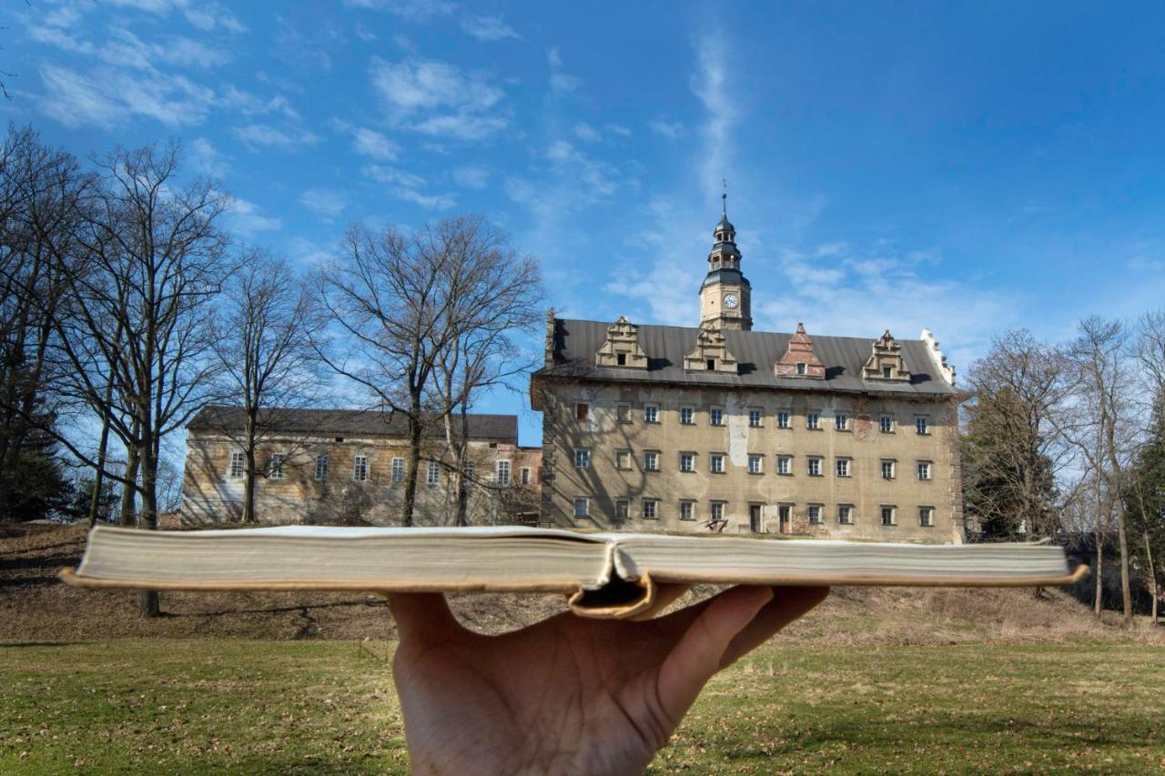 Palac Gorzanow Kültér fotó